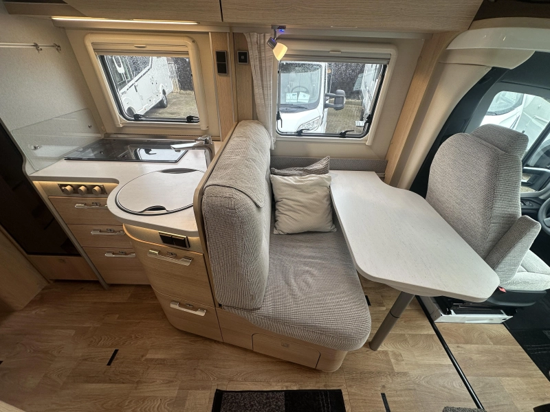 Hymer B 600 Mercedes Automaat ALKO  foto: 7