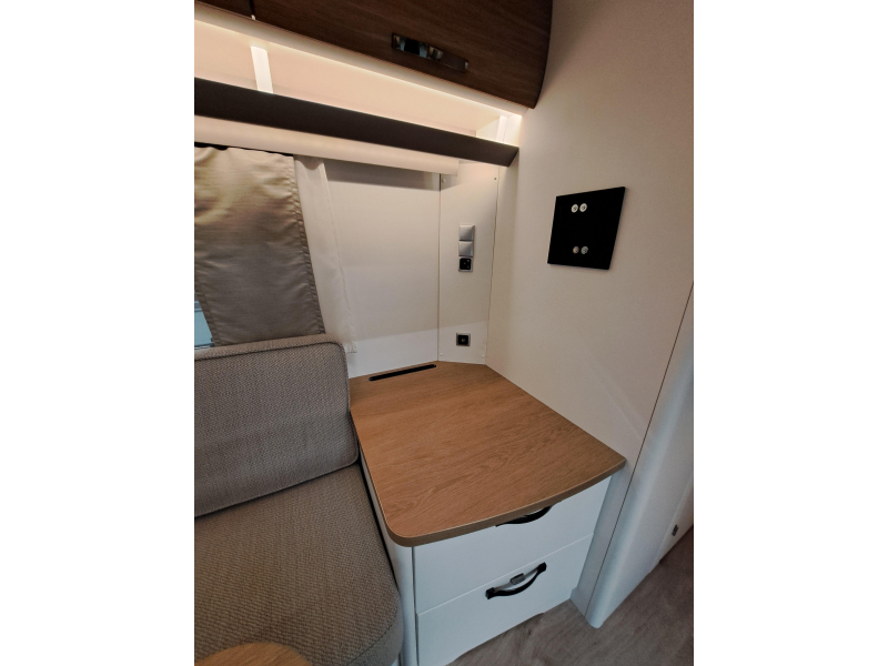 Eriba Nova Trend 480 incl. Luifel en Mover  foto: 10