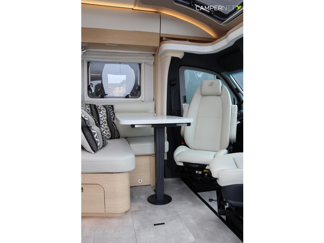 Hymer BMC-T 580 Blackline 170hp Automatic | Single beds | Lithium | Maxxfan | SLC Chassis | Seat heating | Awning | Leather upholstery photo: 7