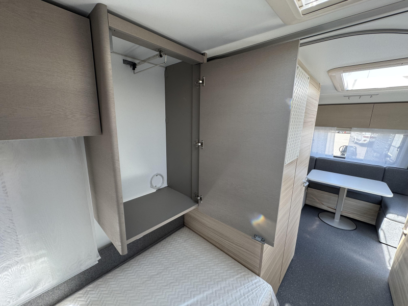 Adria Altea 502 UL 60 Year, T&uuml;r mit Fenster Foto: 6