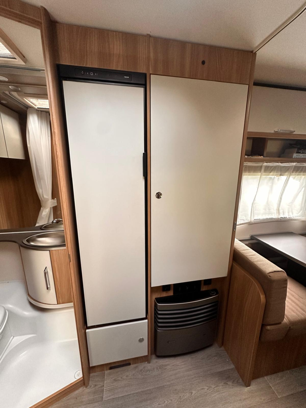 B&uuml;rstner Premio Plus 510 TK - Sehr luxuri&ouml;s Foto: 14