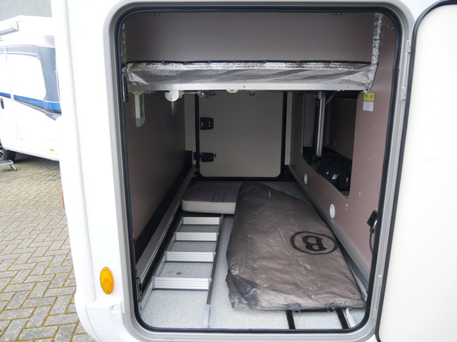 Bürstner Lyseo Privilege TD 732 Queensbed / Face to Face foto: 21