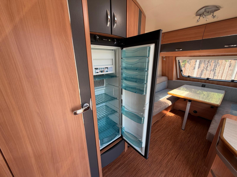 Hobby De Luxe 380 TB Mit Mover und Markise! Foto: 12