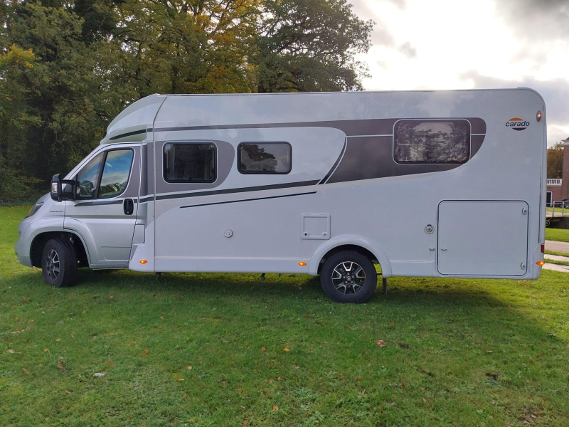 Carado T459 , solair en dubbele airco  foto: 10