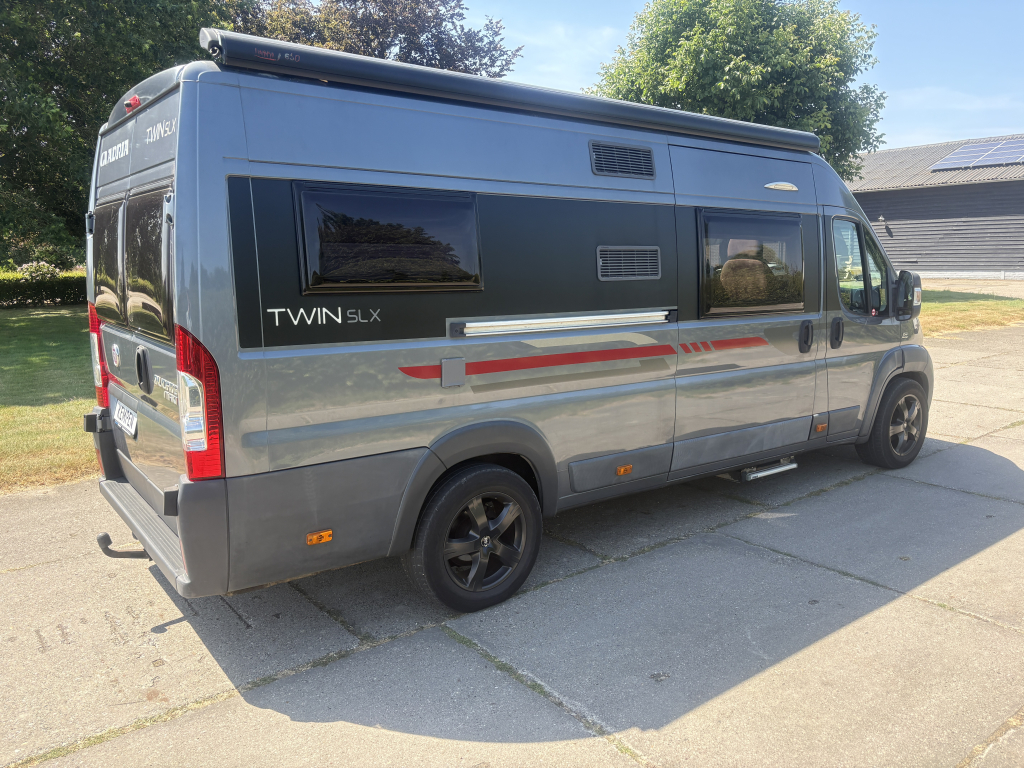 Adria TWIN SLX640, Camas individuales 2.3 Turbo 130cv foto: 1
