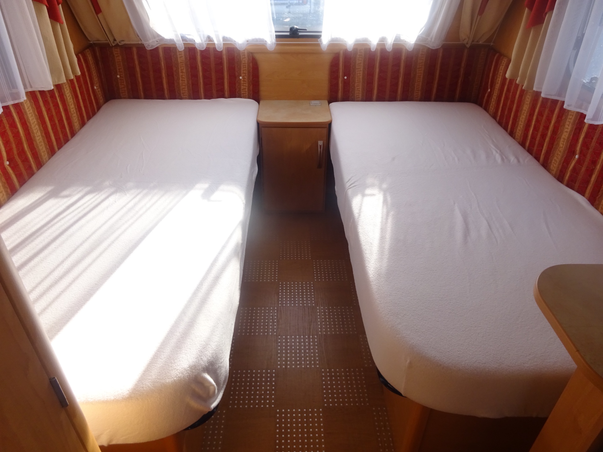 Caravelair Ambiance 450 Enkele Bedden+Mover+ZakLuifel foto: 10