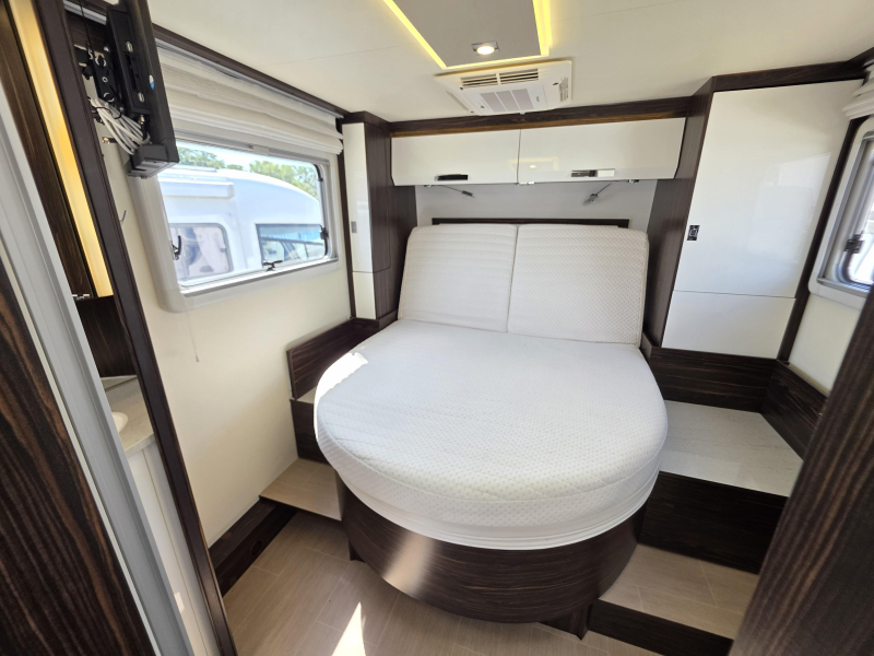 B&uuml;rstner Elegance 695 G Queensbed VOLLST&Auml;NDIG 2017 Foto: 14