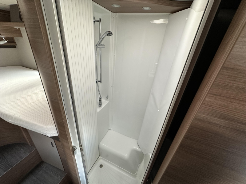 Knaus L!ve Ti 650 MEG 160PK-AUTOMAAT-698CM  foto: 16