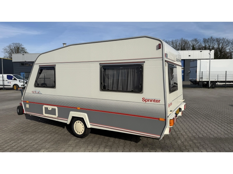 Beyerland Sprinter 430 TM 2x zitgroep vast toilet  foto: 12