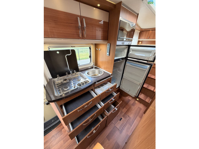Hymer B 674SL foto: 23