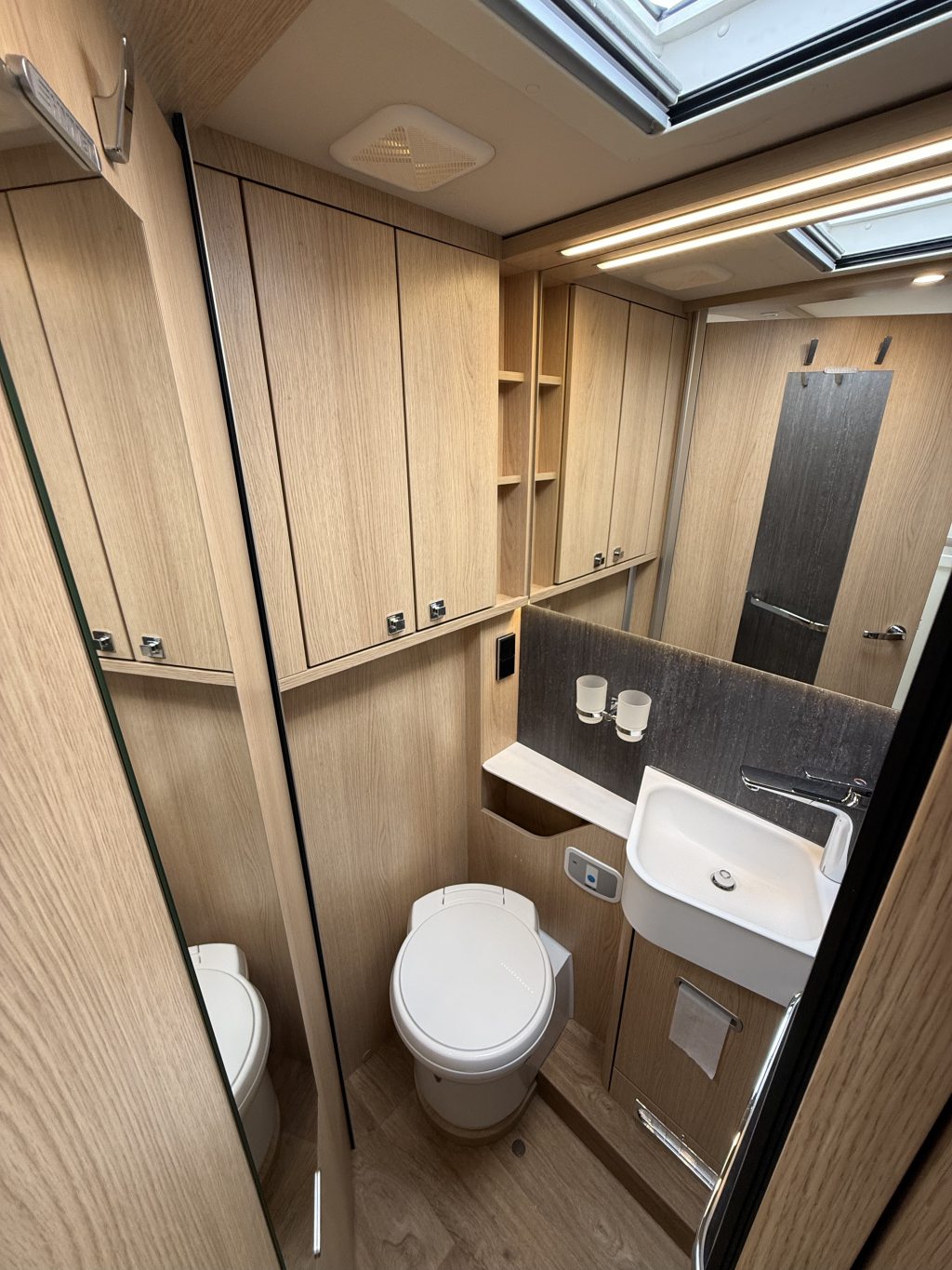 Hymer B-ML I 780 foto: 26