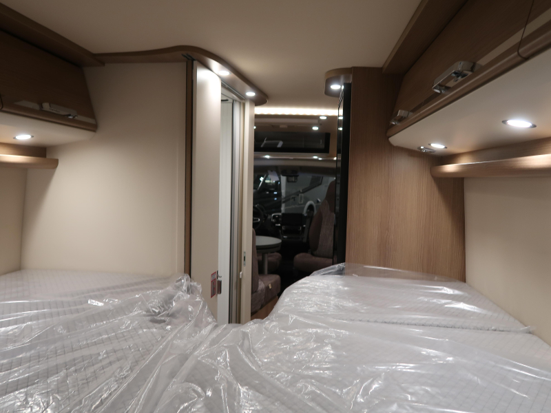 Malibu Van Comfort 640 LE AUTOMATIC AND TALL FRIDGE photo: 5