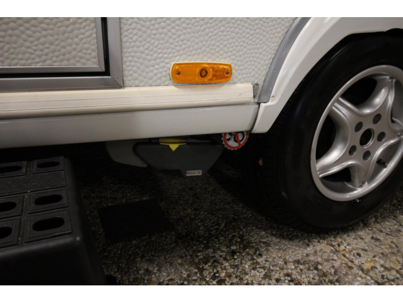 Hobby Excellent 495 UB Mover, toldo Thule, bater&iacute;a foto: 17