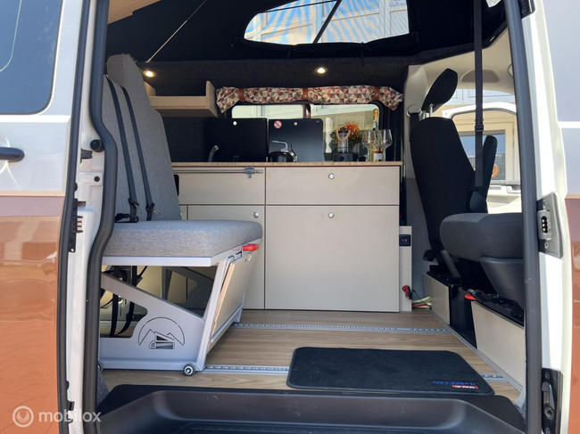 Volkswagen T6 2019 Florida L2H1 98k km Two-tone foto: 16
