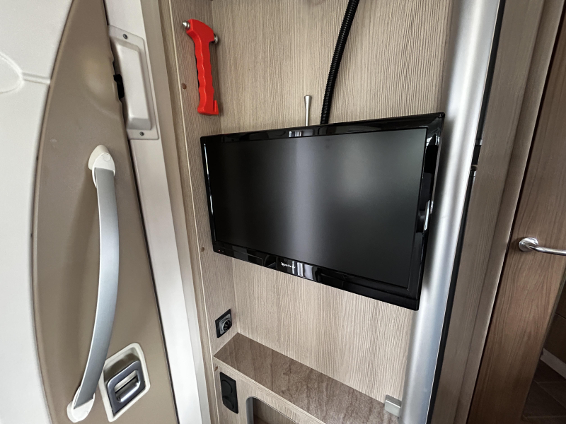 Bürstner Nexxo 580 T Hefbed/2015/5.8M/Euro-5!  foto: 24