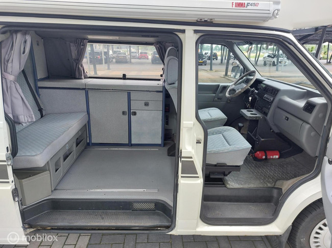 Volkswagen T4 California Westfalia 2.4D Automaat Apk 06-2028 foto: 8
