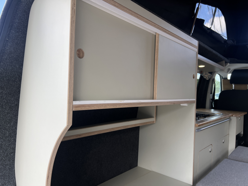 Volkswagen T6 buscamper Florida Nuevo interior foto: 11