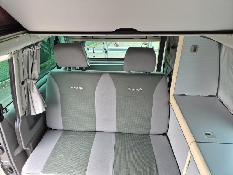Volkswagen California Freestyle 2.5TDI Foto: 11