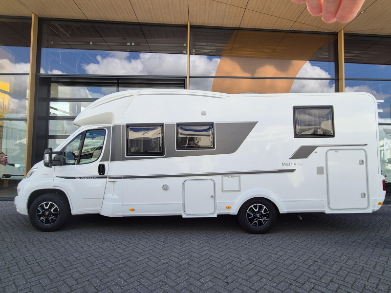 Adria Matrix Plus 670 DL face to face Foto: 3