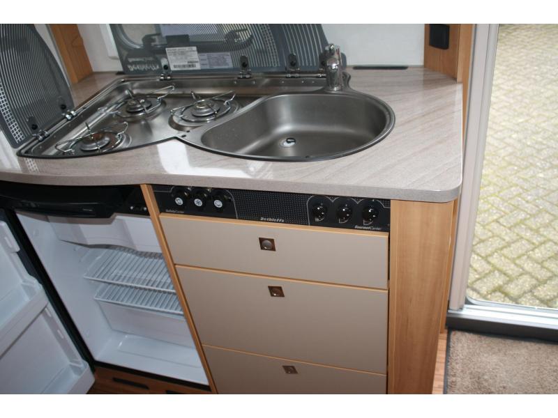 Dethleffs Camper 460 QR photo: 8