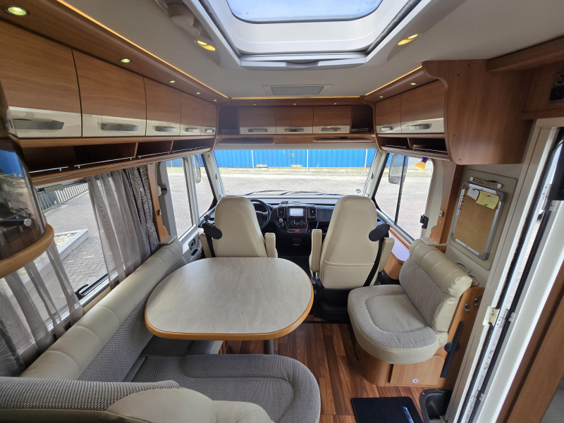 Hymer B 588 in top staat 2014  foto: 13