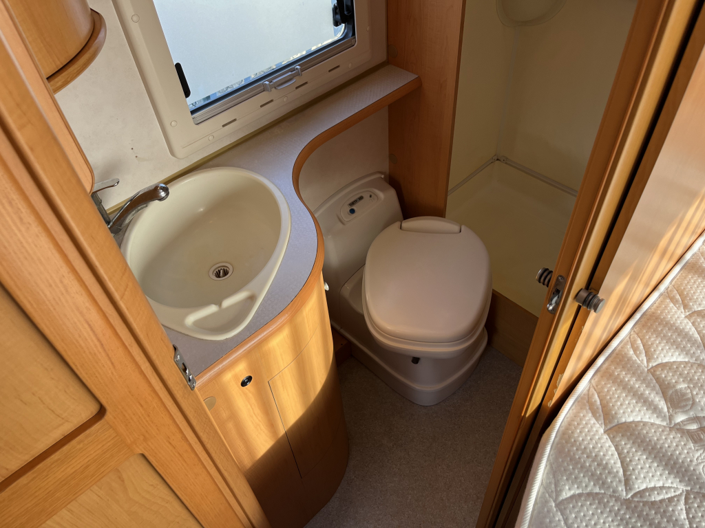 Hymer B575 Mercedes-Benz AUTOMAAT 5 persoons foto: 13
