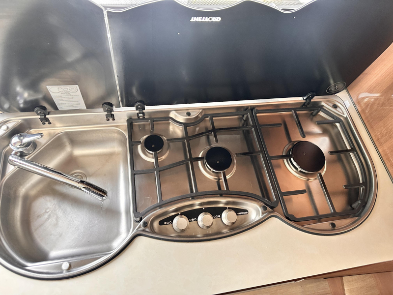 LMC Passion T 663 G 2000€ gratis extra opties  foto: 18