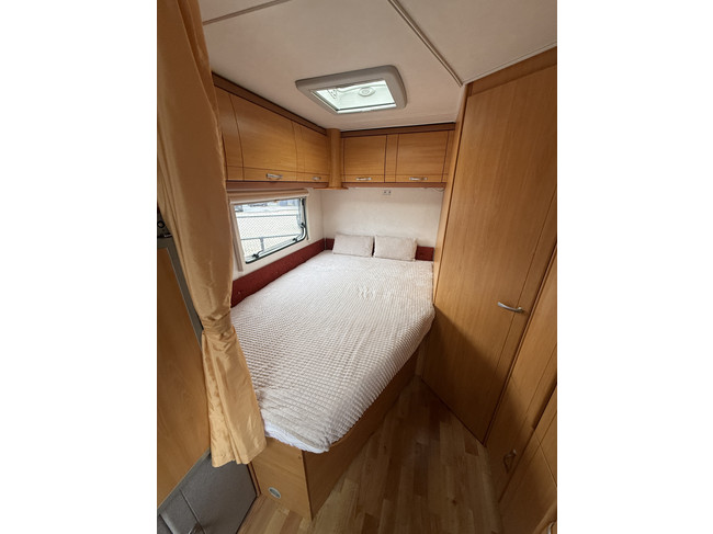 LMC Liberty ti 662 160 pk Fransbed dakairco fietsenrek luifel trekhaak achteruitrij-camera foto: 17