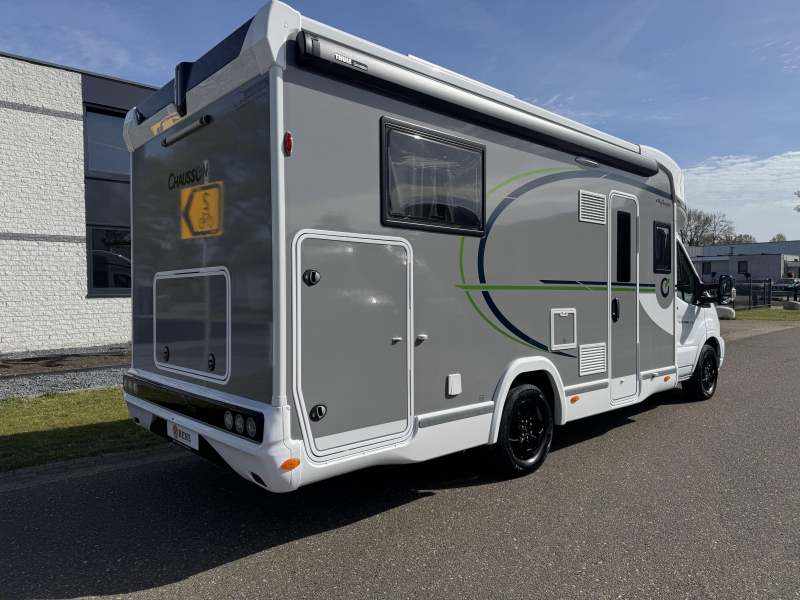 Chausson Etape Line 788 Queen bed drop-down bed photo: 2