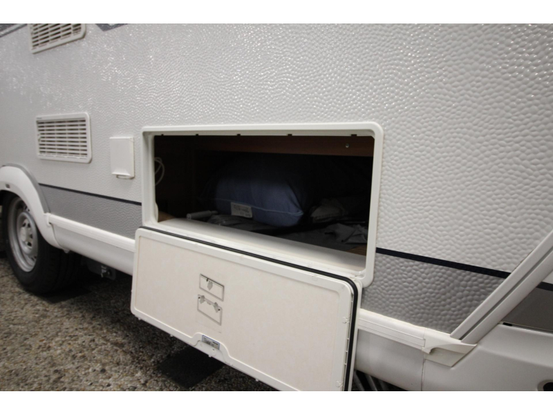 Hobby Excellent 455 UF Thule 6300 Airco Voortent  foto: 20