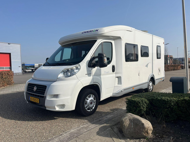 Chausson Flash 08 | Fiat Ducato 130 MultiJet | Markise | Kamera | Fahrradtr&auml;ger | Klimaanlage (Motorbereich) | Carplay | TV | Pilotensitze Foto: 2