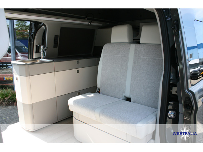 Westfalia Kelsey 136cv Aut. cama el&eacute;ctrica | foto: 12