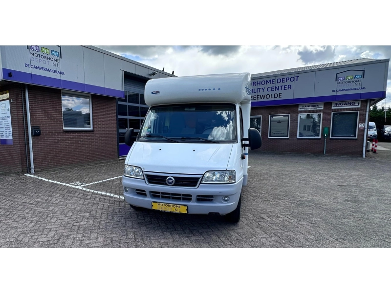 Adria Coral 660 SL &iexcl;muy completo! foto: 4