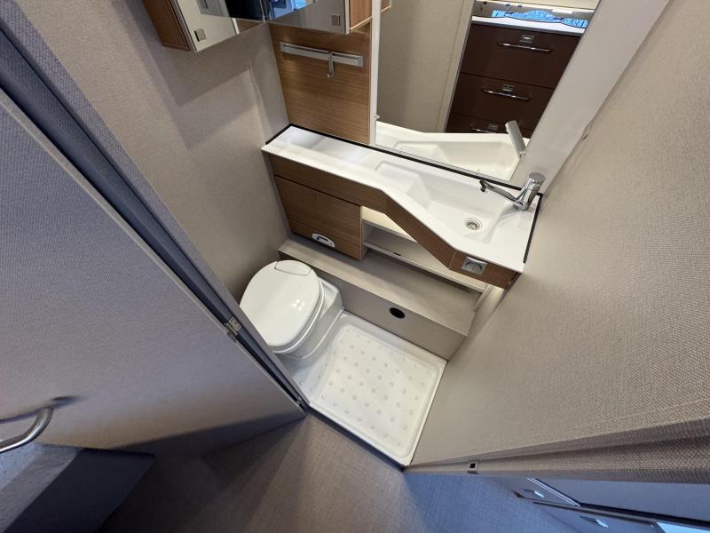 Bürstner Averso 535 TL  foto: 16