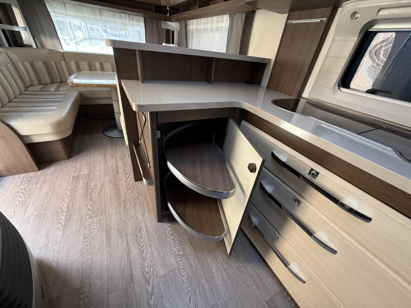 Hobby Prestige 620 CL Top conditie | Compleet  foto: 11