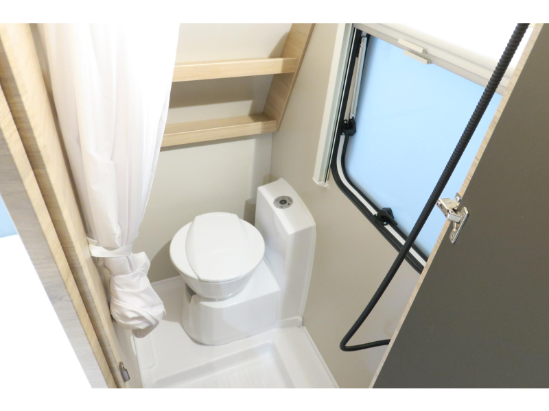 Weinsberg CaraOne 500 FDK STAPELBED+GARAGE 1700 KG  foto: 10