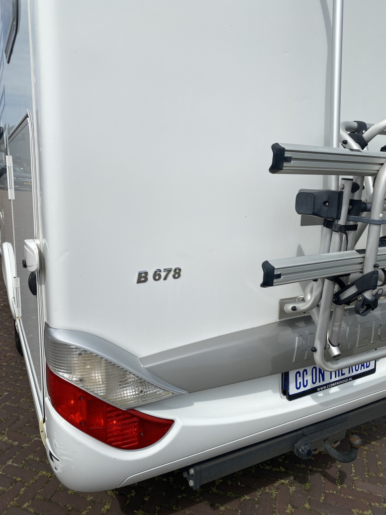 Hymer B 678 PL AUTOM&Aacute;TICO di&eacute;sel de 3 litros con 177 CV, camas longitudinales y cama abatible A&ntilde;o 2016. Centrum On the Road en Noorderringweg 4 en Marum. foto: 30