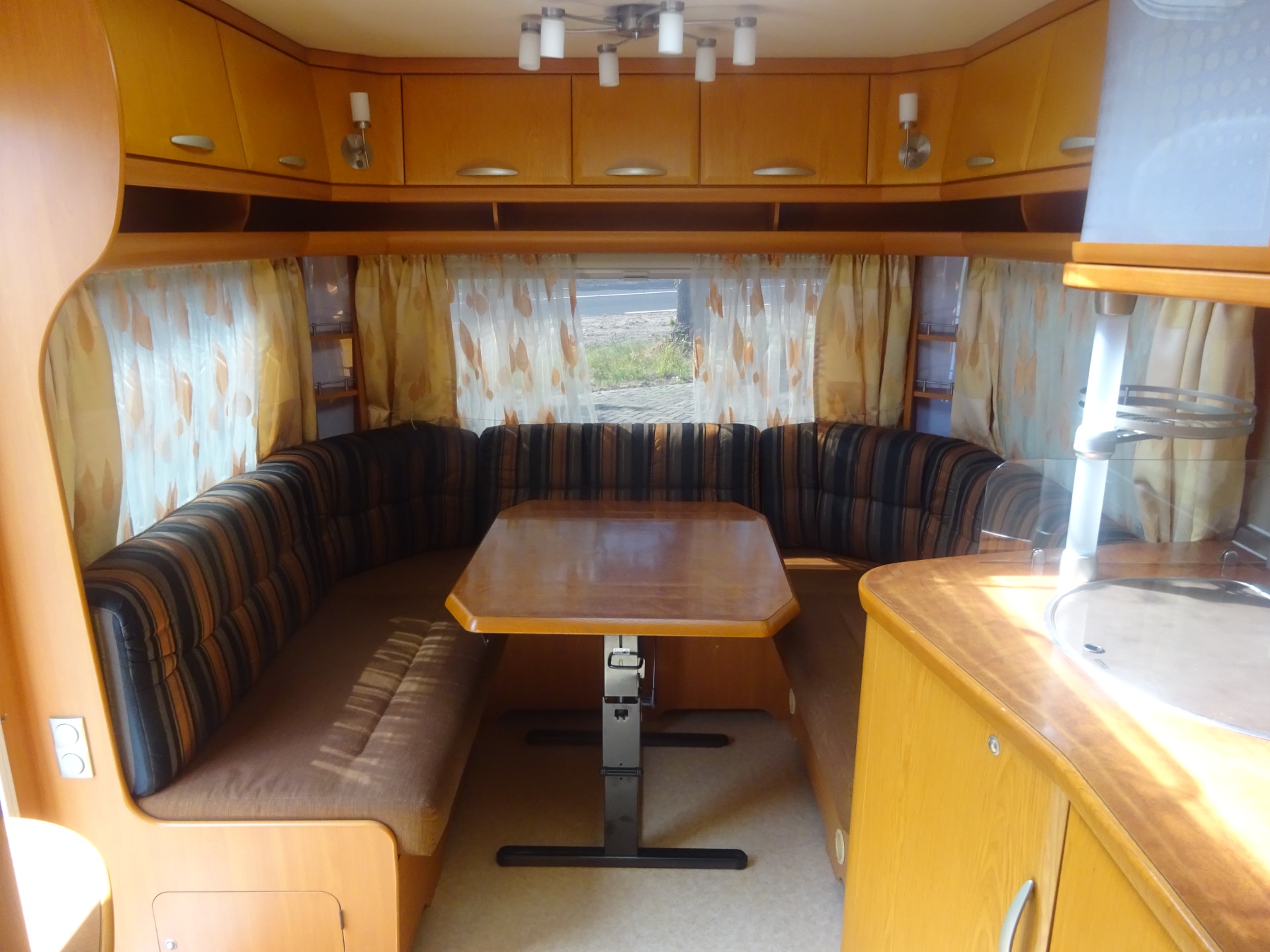 Fendt Diamant 550TG Enkele Bedden + Mover+ Airco foto: 11