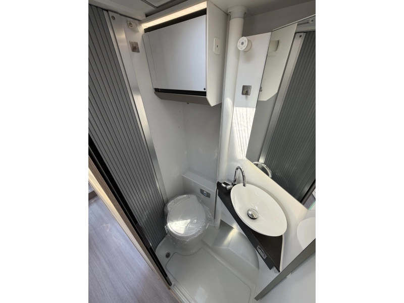 Adria Compact Supreme DL Face-to-Face, 160PK  foto: 17