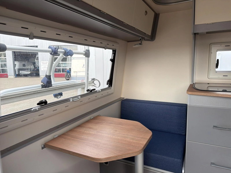 Kip Kompakt Travel 37 KK Voortent, mover 2x luik  foto: 1