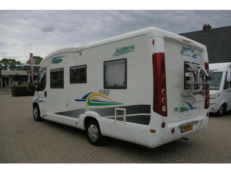 Chausson Allegro 93 Franz&ouml;sisches Bett, Top-Ausstattung. Foto: 3