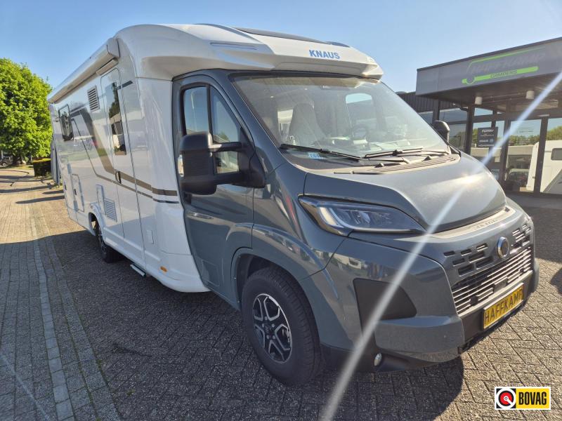 Knaus Sky TI 700 MEG 180pk autom 2 aircos E84 