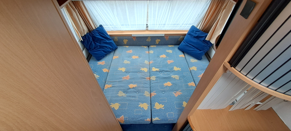 HOME-CAR 496H Caravan, Met voortent en luifel! foto: 13