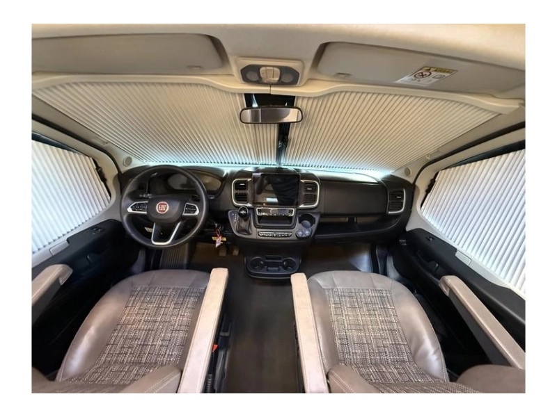 Carthago C-Tourer T 144 LE 4 persoons, LPG, automaat  foto: 19