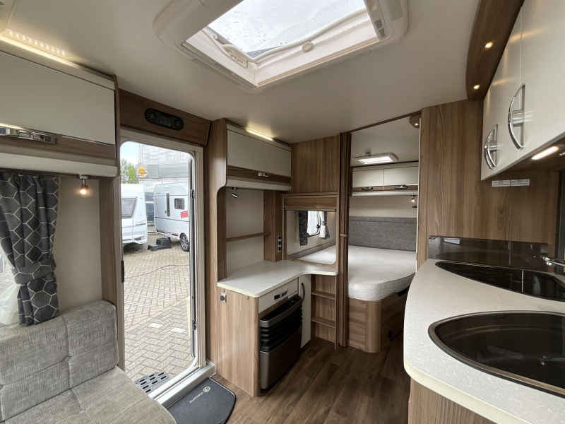 Sprite Alpine 470 CF MOVER-AWNING-NEAT photo: 4