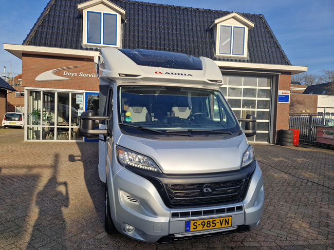 Adria Coral 600SL Axess Automatik | L&auml;ngsbetten | Tempomat | Dachklimaanlage | Fahrradtr&auml;ger | Etc. Foto: 5