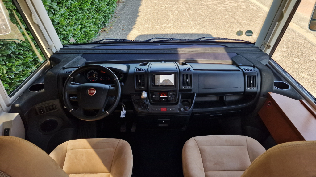 Hymer B 578 photo : 3