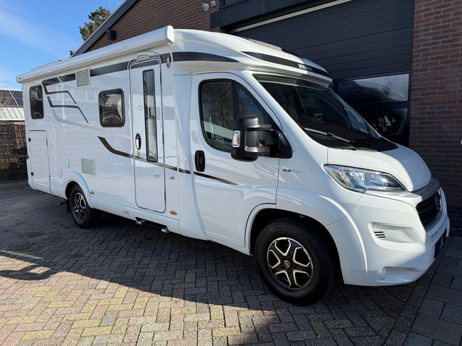 Hymer Exsis T 580 Automaat 9G 2020 Zonnepanelen! Trekhaak! foto: 2