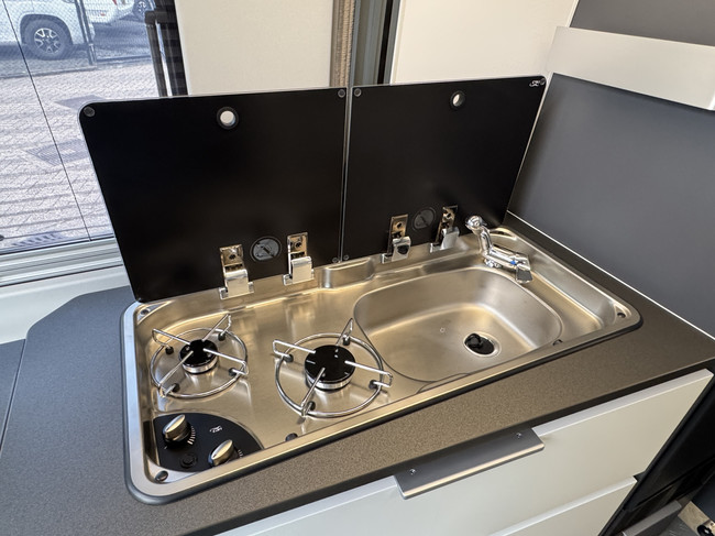 Adria Twin Sports 640 SGX Supreme 180 pk AUTOMAAT 9-Traps Euro6 Fiat Ducato Maxi 4250 kg **Lengtebedden in hoogte verstelbaar/Hefdak m foto: 16