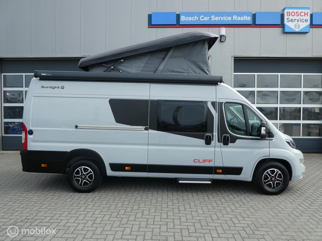 Sunlight Hymer Cliff 640 Adventure Edition Autom&aacute;tico foto: 5